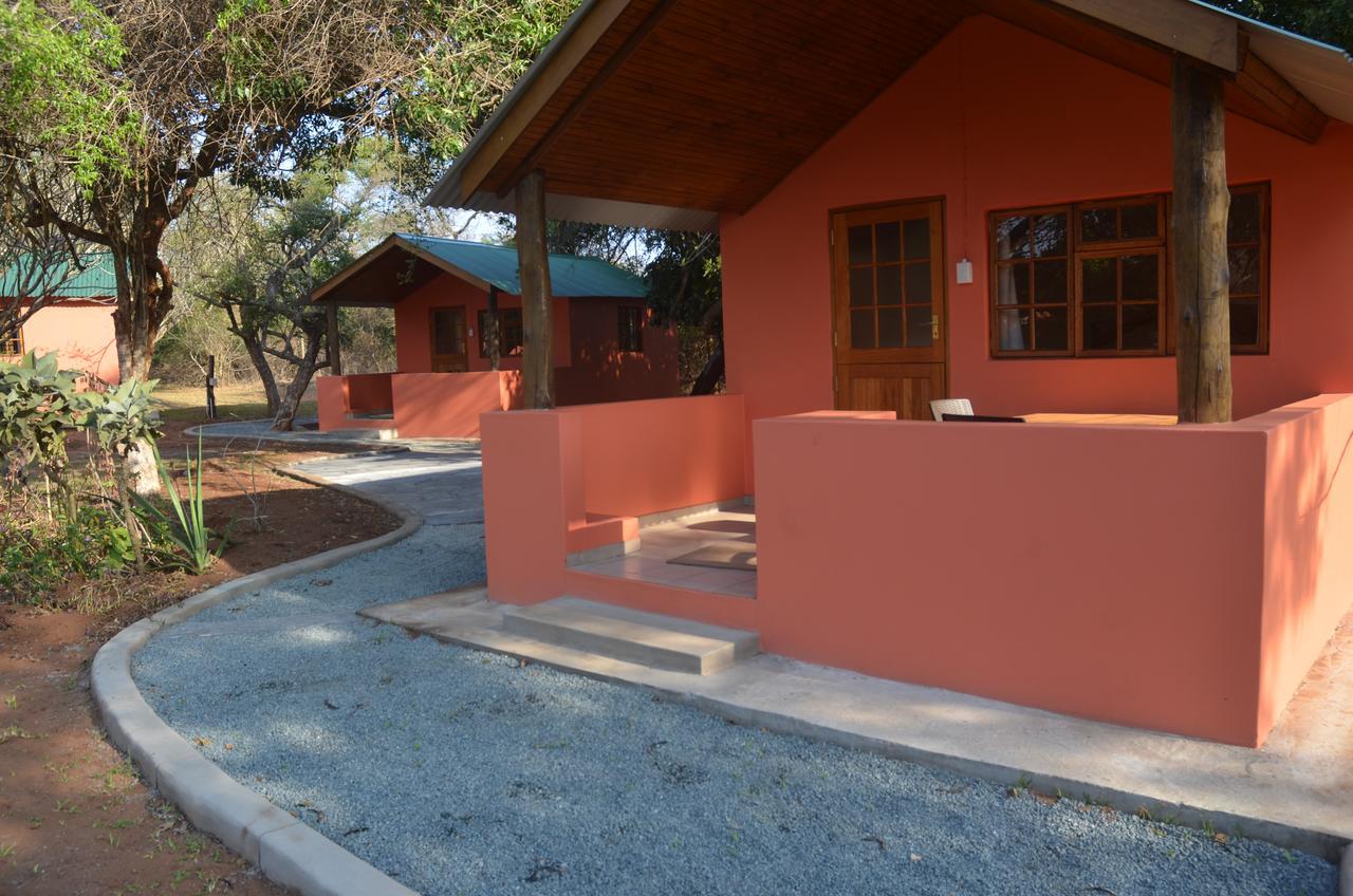 Bushbaby Lodge & Camping Hluhluwe Buitenkant foto